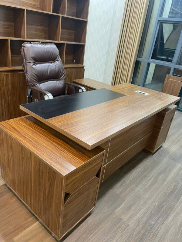 Mẫu Bàn Làm Việc Giám Đốc - BGD13