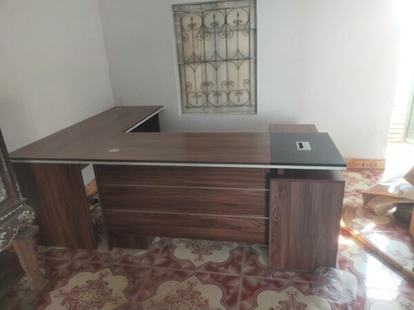 Mẫu Bàn Làm Việc Giám Đốc - BGD16