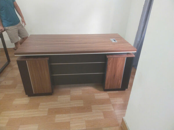 Mẫu Bàn Làm Việc Giám Đốc - BGD17