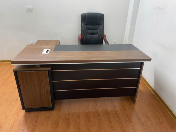 Mẫu Bàn Làm Việc Giám Đốc - BGD09