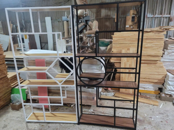 Mẫu Kệ Sắt Trưng Bày - THS14
