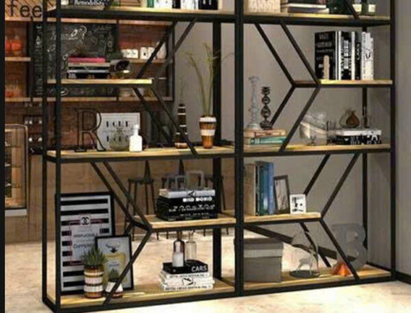 Mẫu Kệ Sắt Trưng Bày - THS23